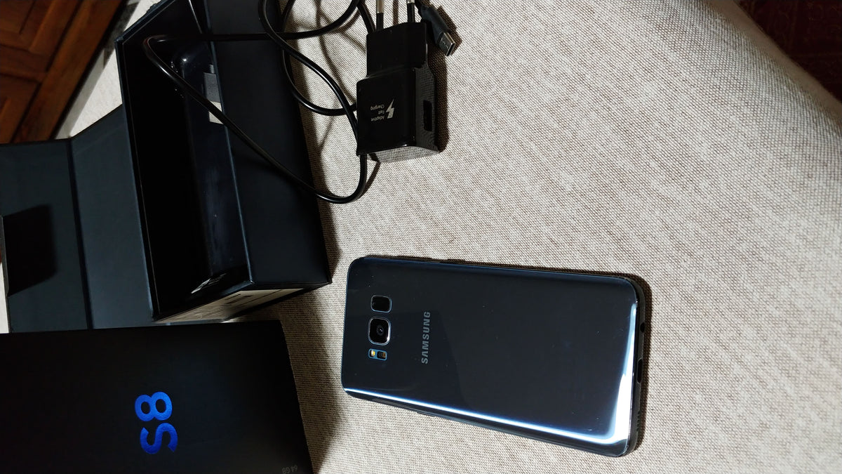 Galaxy S8 コーラルブルー 64GB サムスン Galaxy S8 SCV36 au [コーラル ブルー] 価格比較