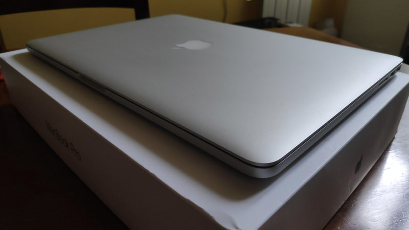 MacBook Pro 15" Retina 512 GB Argento